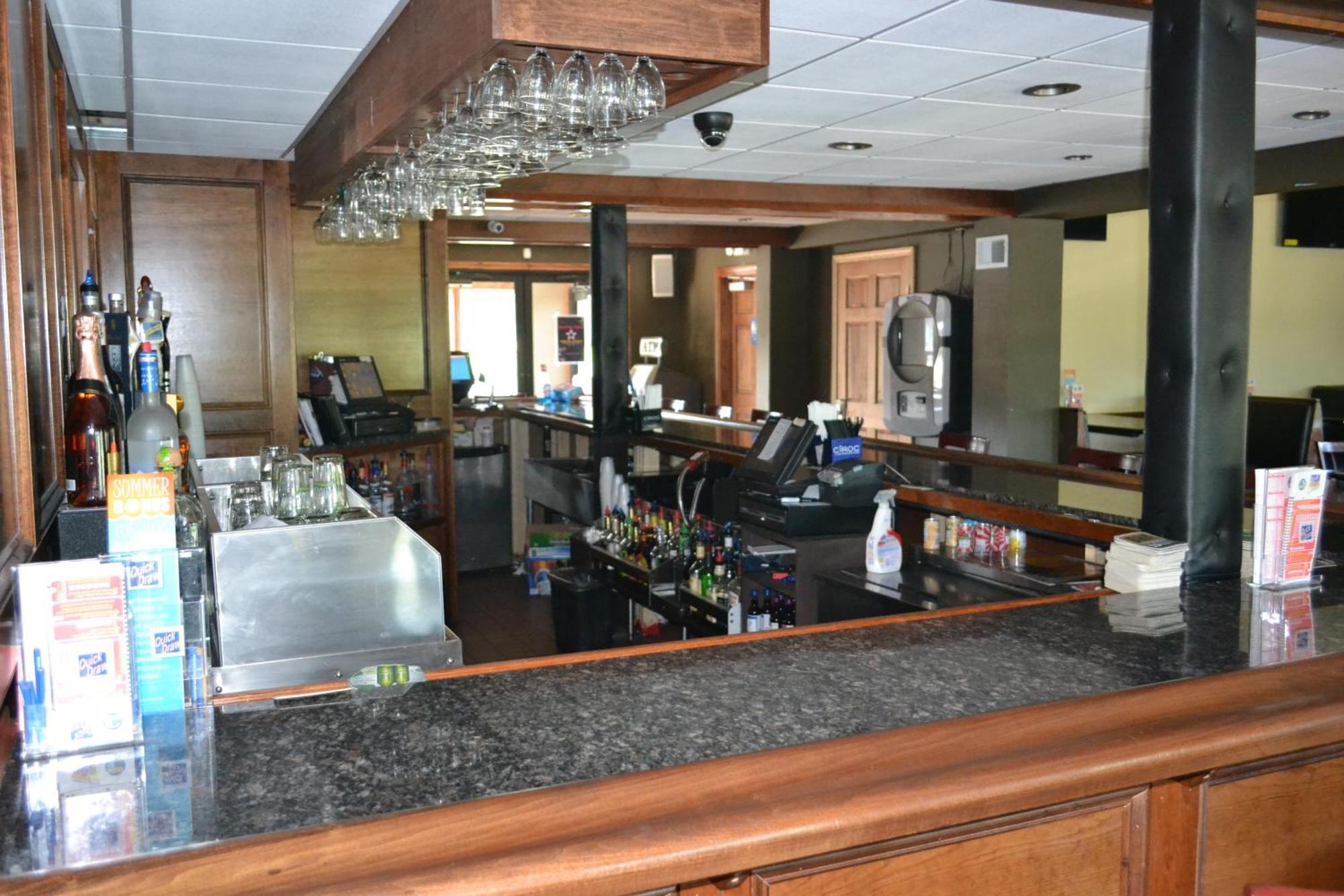 Latham Inn Dış mekan fotoğraf